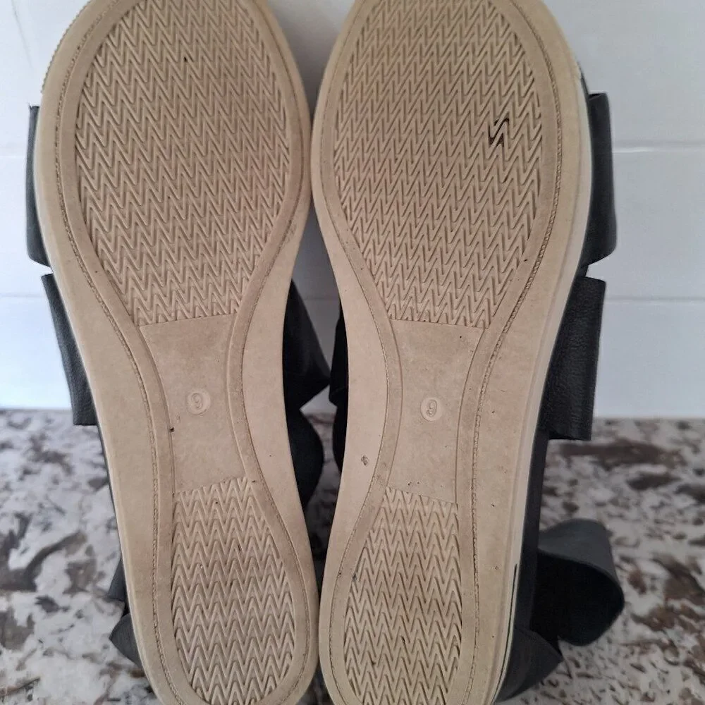 Eileen‎ Fisher black leather wide strap sport sandal size 9 US - Picture 8 of 8
